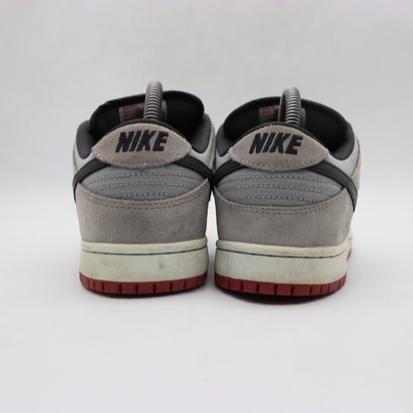 Athletic_Shoes